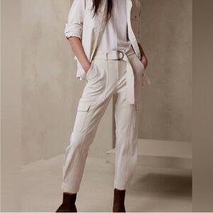 Banana Republic Cream Cargo Pants